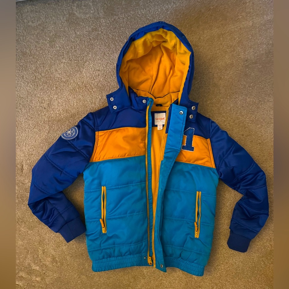 Cat & Jack boys hooded winter puffer jacket size Large (12/14). Super WARM!